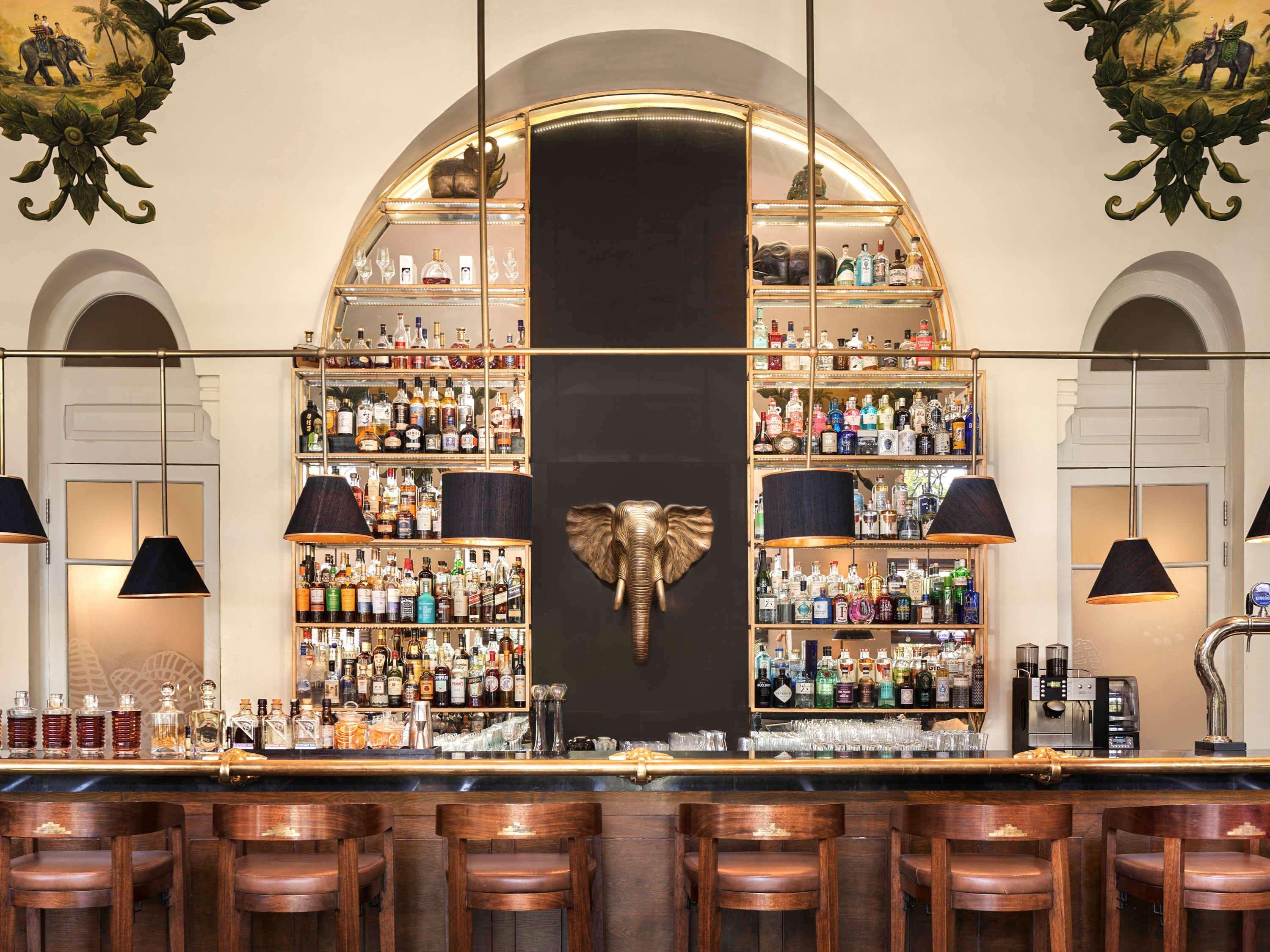 Raffles Le Royal